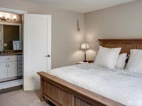 6304 110th Avenue NE, Kirkland WA 98033