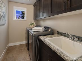 12204 Ashworth Avenue N, Seattle WA 98133