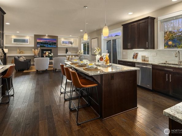 12204 Ashworth Avenue N, Seattle WA 98133