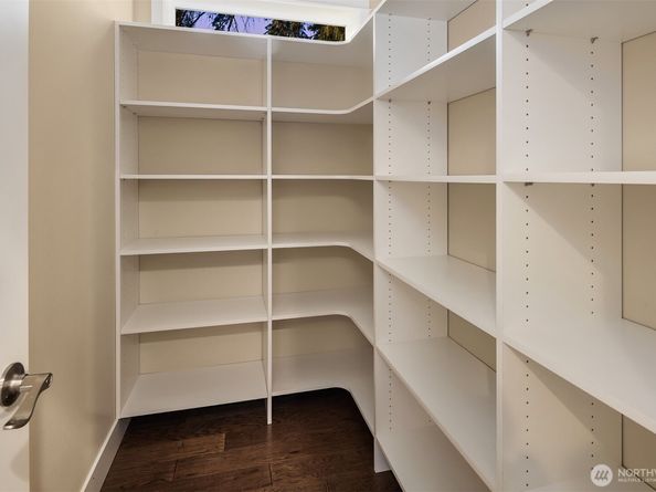 12204 Ashworth Avenue N, Seattle WA 98133
