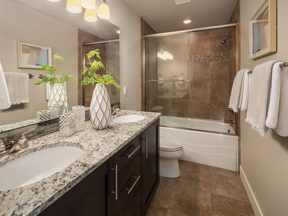 12204 Ashworth Avenue N, Seattle WA 98133