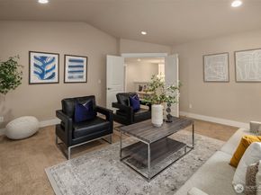 12204 Ashworth Avenue N, Seattle WA 98133
