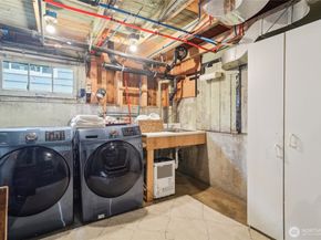 1420 N 50th Street, Seattle WA 98103