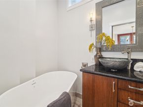 1420 N 50th Street, Seattle WA 98103
