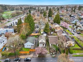 1420 N 50th Street, Seattle WA 98103