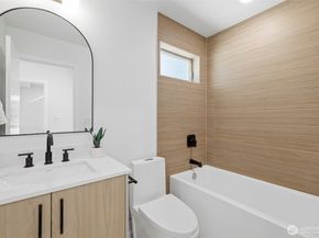 8324 16th Avenue NW B, Seattle WA 98117