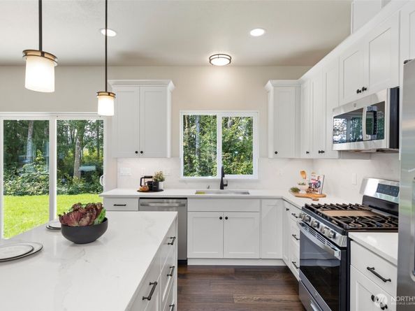 36671 Tamarack Drive NE, Hansville WA 98340