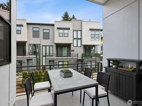 18809 99th Place NE B, Bothell WA 98011