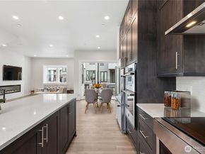 18809 99th Place NE B, Bothell WA 98011