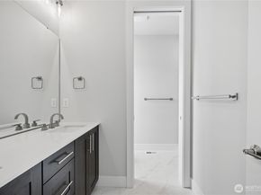 18809 99th Place NE B, Bothell WA 98011