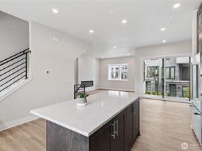 18809 99th Place NE B, Bothell WA 98011