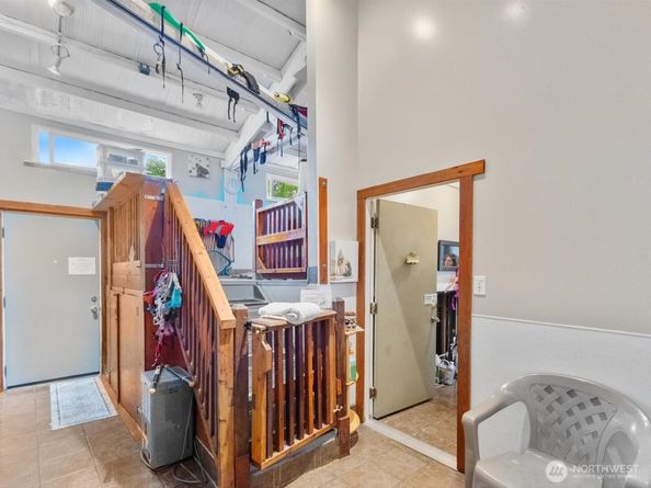 4116 25th Avenue SW, Seattle WA 98106