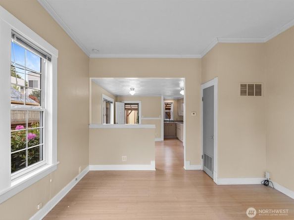 4116 25th Avenue SW, Seattle WA 98106