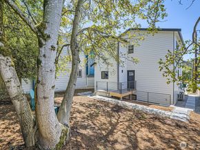 524 27th Avenue, Seattle WA 98122