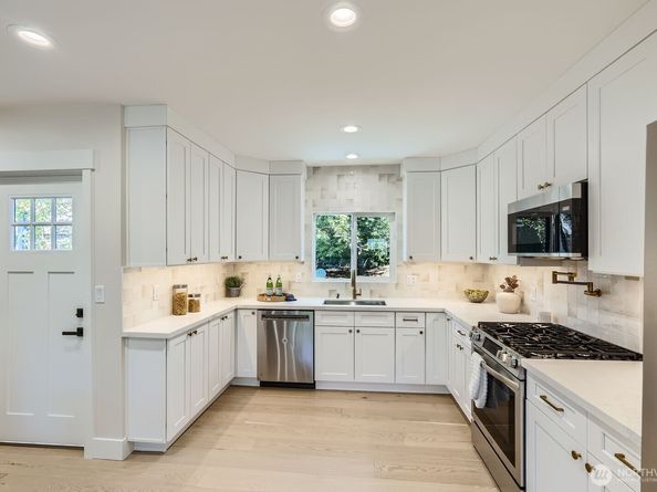 524 27th Avenue, Seattle WA 98122
