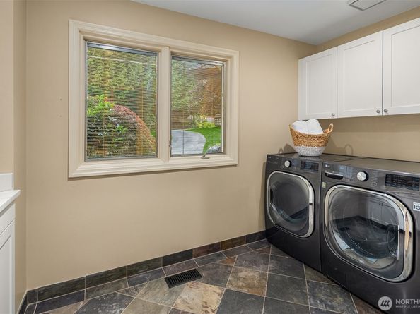 18121 NE 129th Place, Redmond WA 98052