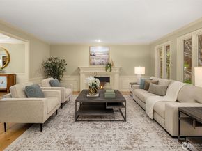 18121 NE 129th Place, Redmond WA 98052