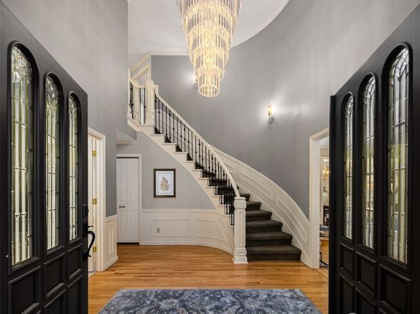 18121 NE 129th Place, Redmond WA 98052