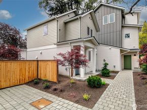 704 N 107th Street, Seattle WA 98133