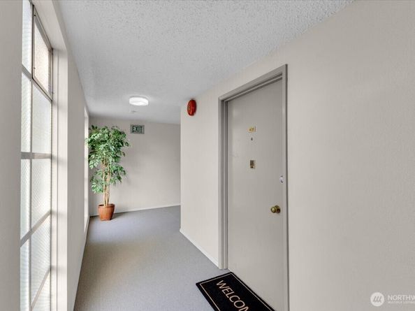 720 Lakeside Avenue S 406, Seattle WA 98144