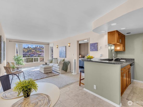 720 Lakeside Avenue S 406, Seattle WA 98144