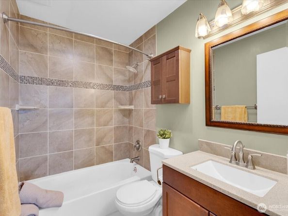 720 Lakeside Avenue S 406, Seattle WA 98144
