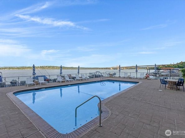 720 Lakeside Avenue S 406, Seattle WA 98144