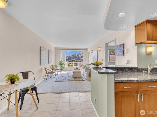 720 Lakeside Avenue S 406, Seattle WA 98144