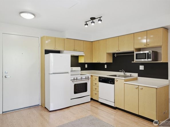 425 Vine Street 513, Seattle WA 98121