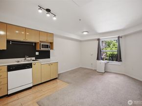 425 Vine Street 513, Seattle WA 98121