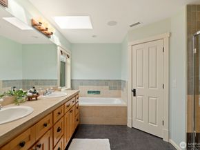 27 148th Place SW, Lynnwood WA 98087