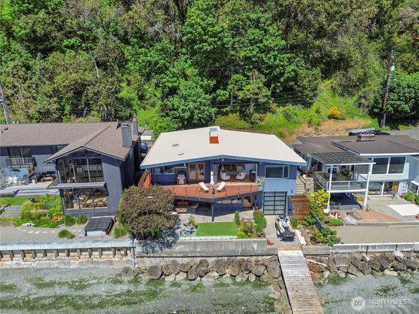 12055 30th Avenue SW, Burien WA 98146