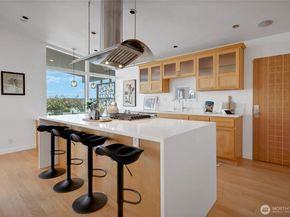 12055 30th Avenue SW, Burien WA 98146