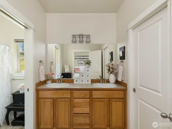 226 Alnus Way, Bremerton WA 98310
