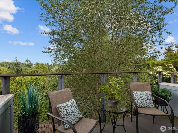 5746 37th Avenue NE, Seattle WA 98105