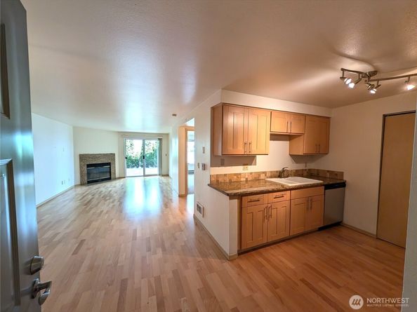 6960 California Avenue SW A104, Seattle WA 98136