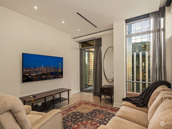 99 Union Street 1801, Seattle WA 98101