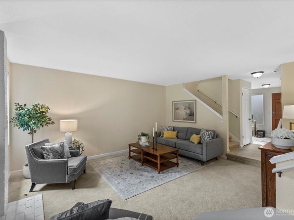 16972 65th Lane NE, Kenmore WA 98028