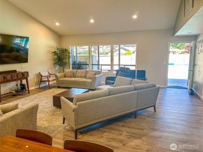 16972 65th Lane NE, Kenmore WA 98028