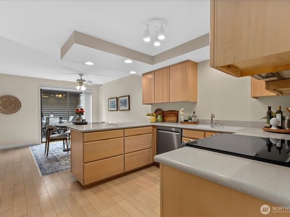 16972 65th Lane NE, Kenmore WA 98028