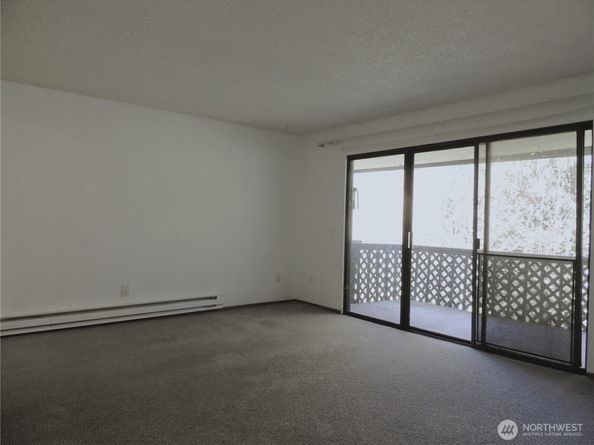 19409 56th Avenue W 306, Lynnwood WA 98036