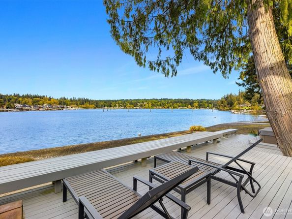 20593 Chief Sealth Drive NE, Indianola WA 98342