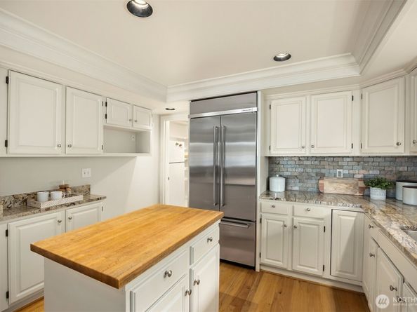 20593 Chief Sealth Drive NE, Indianola WA 98342