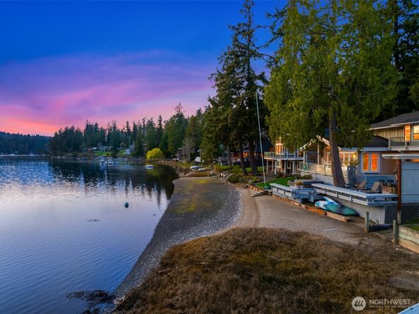 20593 Chief Sealth Drive NE, Indianola WA 98342