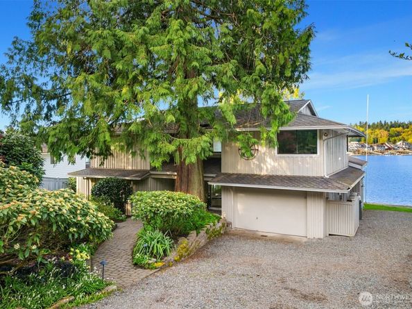 20593 Chief Sealth Drive NE, Indianola WA 98342