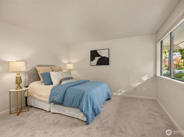 20593 Chief Sealth Drive NE, Indianola WA 98342