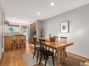 13709 Greenwood Avenue N, Seattle WA 98133