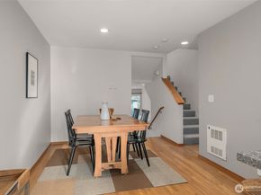 13709 Greenwood Avenue N, Seattle WA 98133