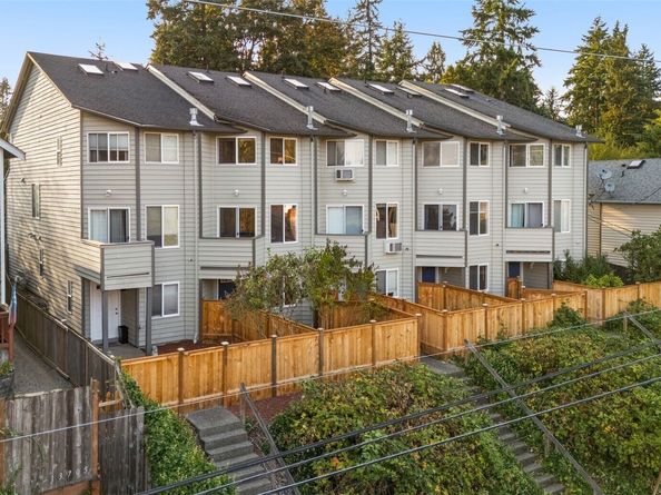 13709 Greenwood Avenue N, Seattle WA 98133