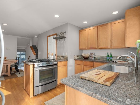 13709 Greenwood Avenue N, Seattle WA 98133